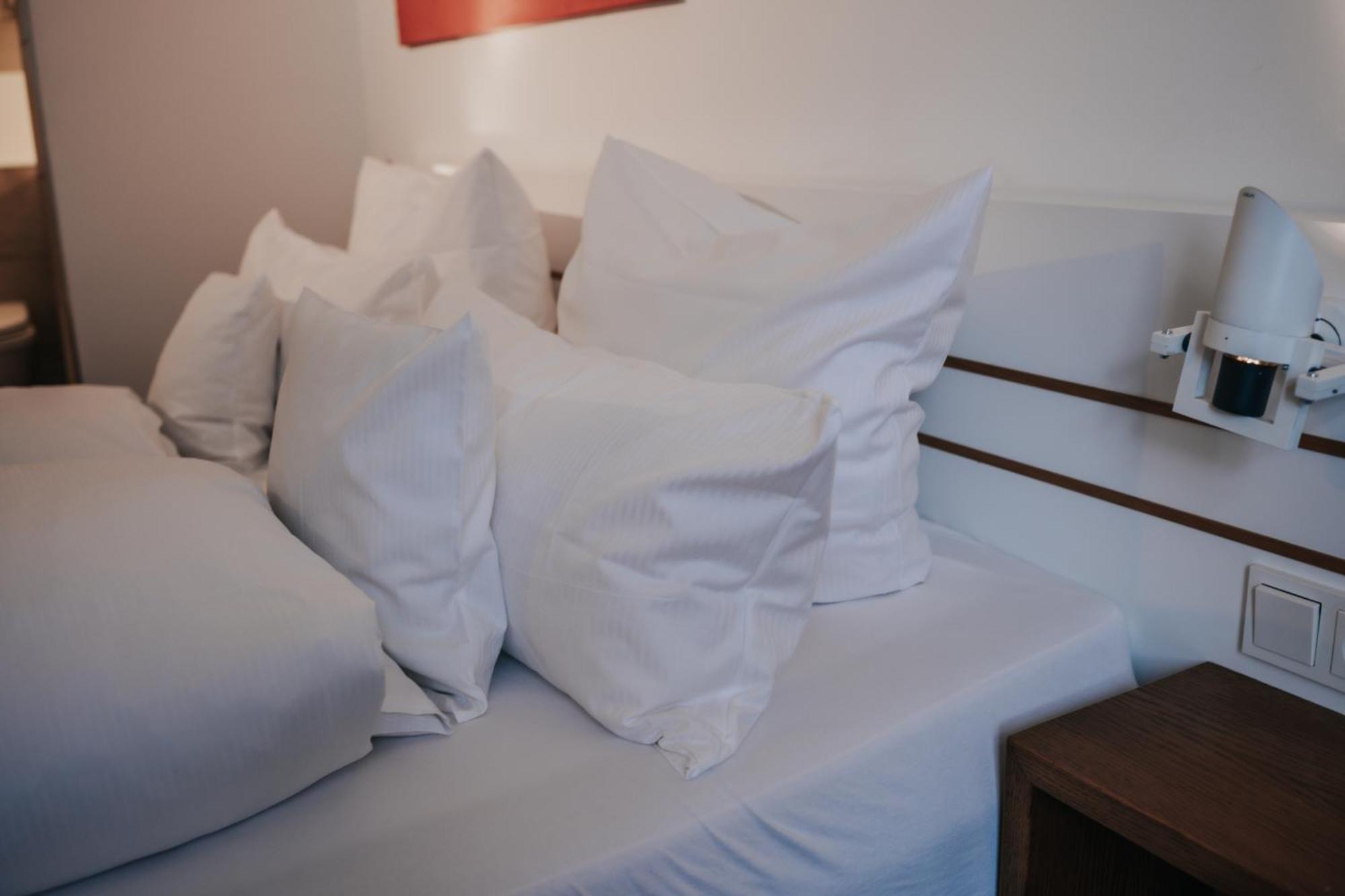 Design Hotel & Restaurant Loewen Ulm Dış mekan fotoğraf