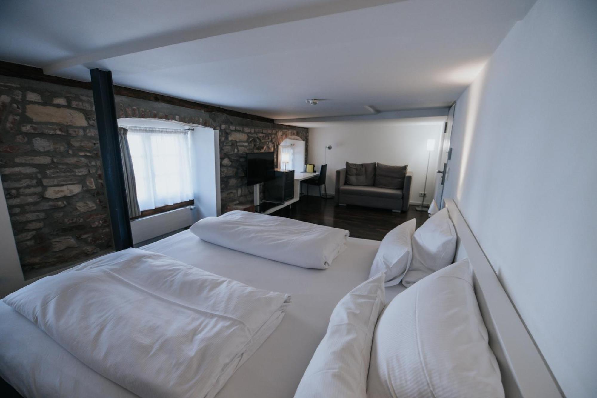 Design Hotel & Restaurant Loewen Ulm Dış mekan fotoğraf